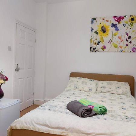 Spacious Double Room In Anfield Liverpool Exterior photo