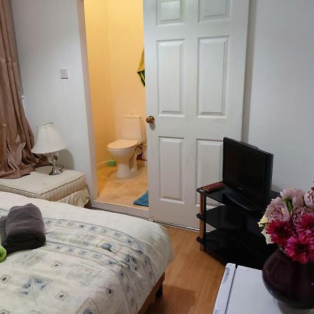 Spacious Double Room In Anfield Liverpool Exterior photo