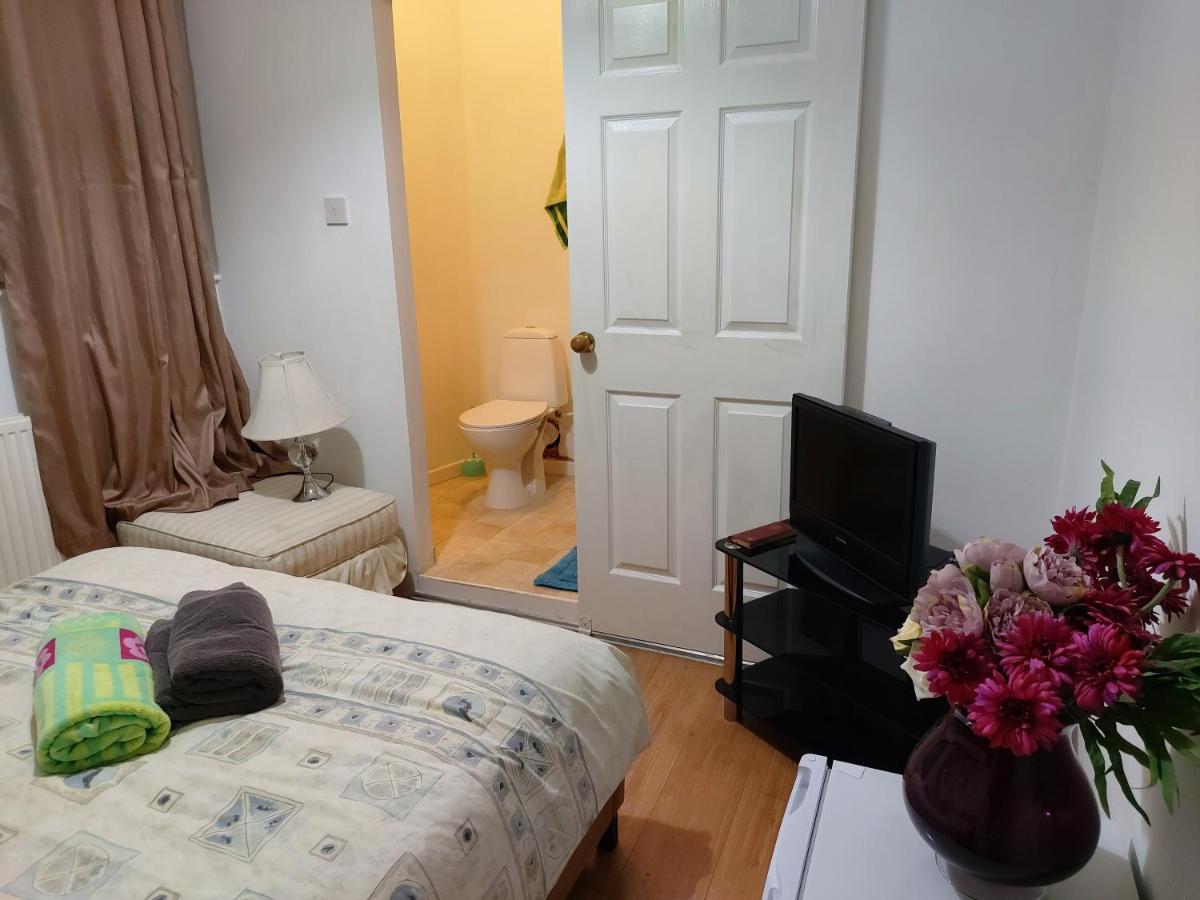 Spacious Double Room In Anfield Liverpool Exterior photo