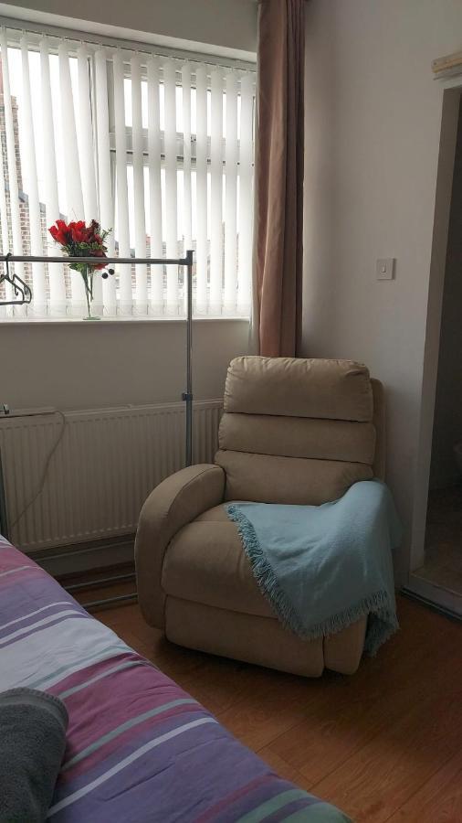 Spacious Double Room In Anfield Liverpool Exterior photo