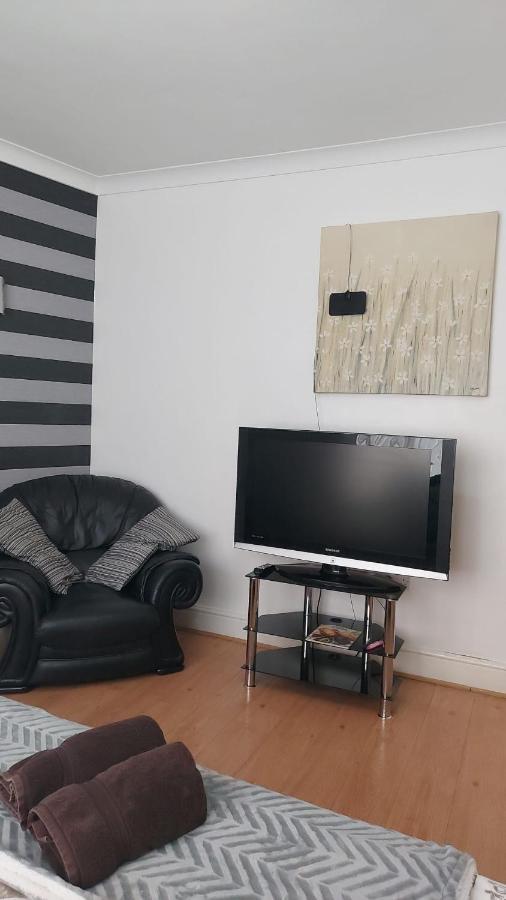 Spacious Double Room In Anfield Liverpool Exterior photo