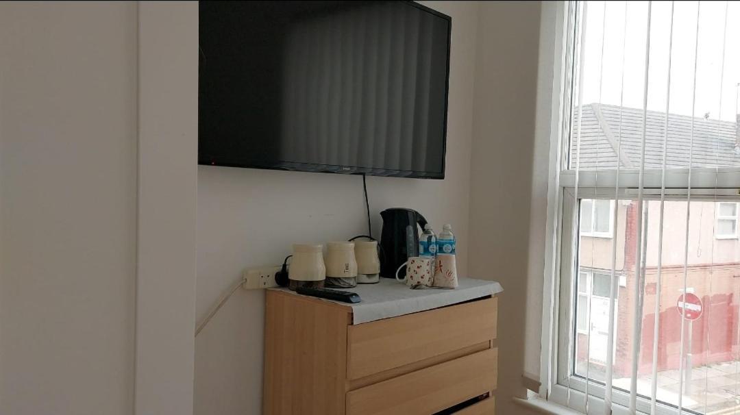 Spacious Double Room In Anfield Liverpool Exterior photo